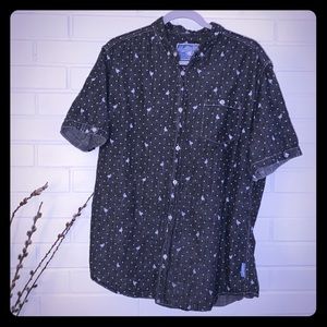 3/$25 Huntington Beach Club Short Sleeve Button S